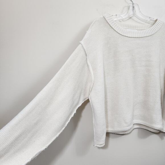 Carly Jean of LA open knit oversized slight crop cream sweater woman size medium - Picture 8 of 9